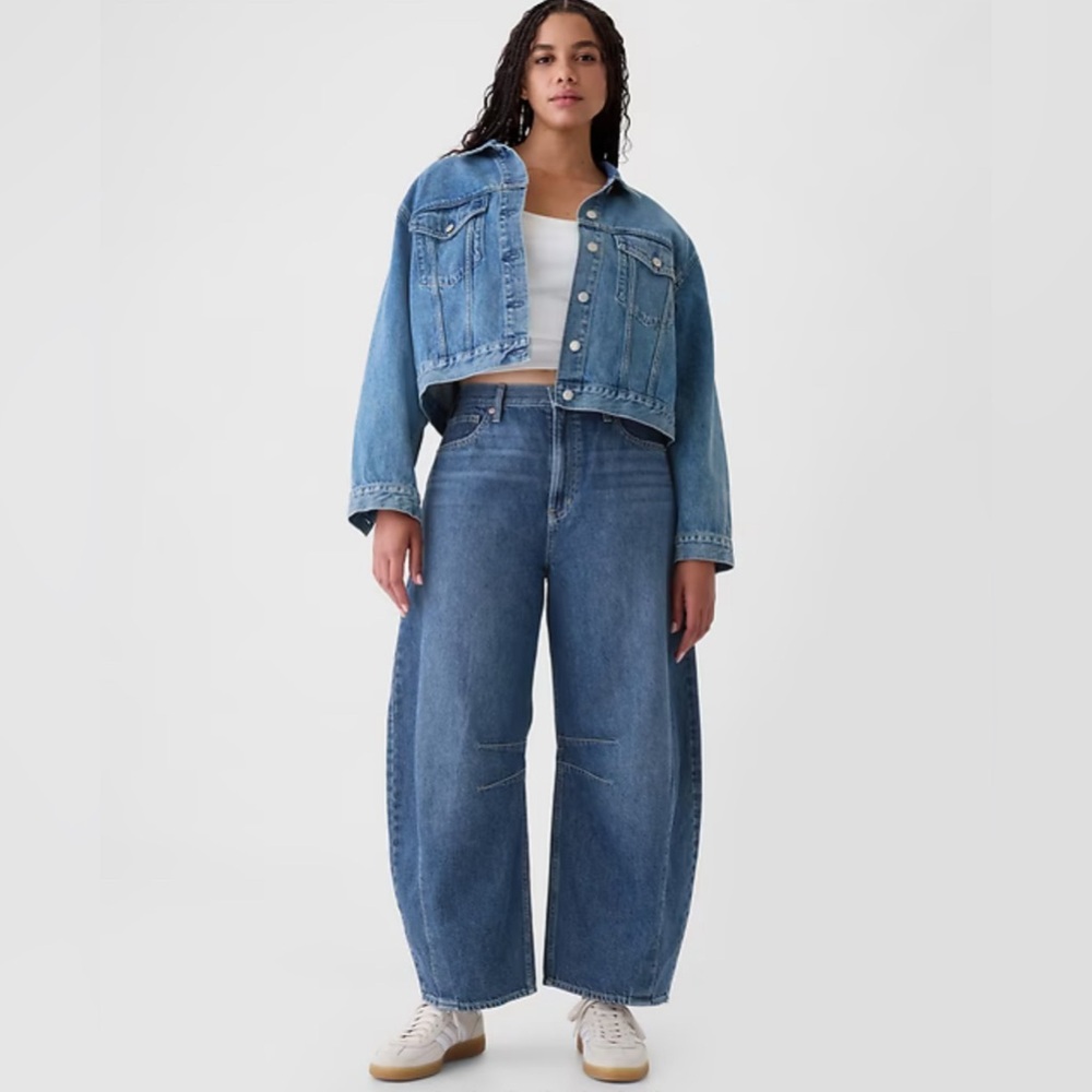 Gap High Rise Barrel Horseshoe Jeans • NWT